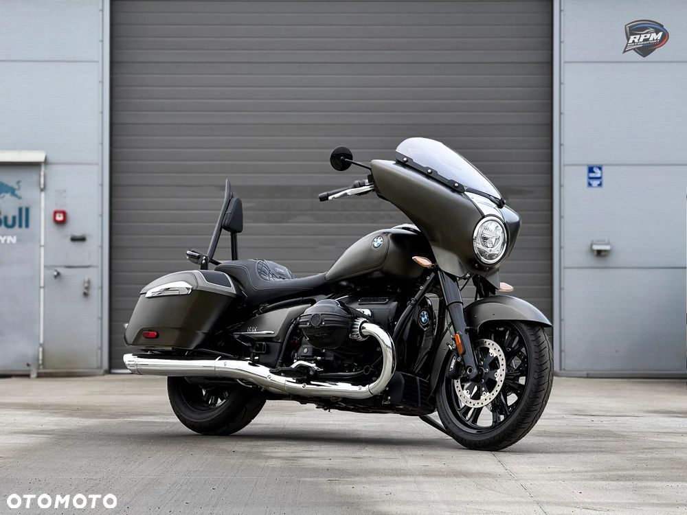 BMW R - 1