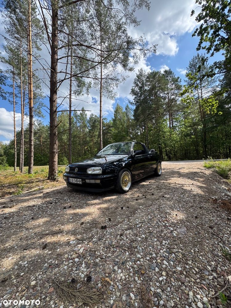 Volkswagen Golf 1.8 CL - 1