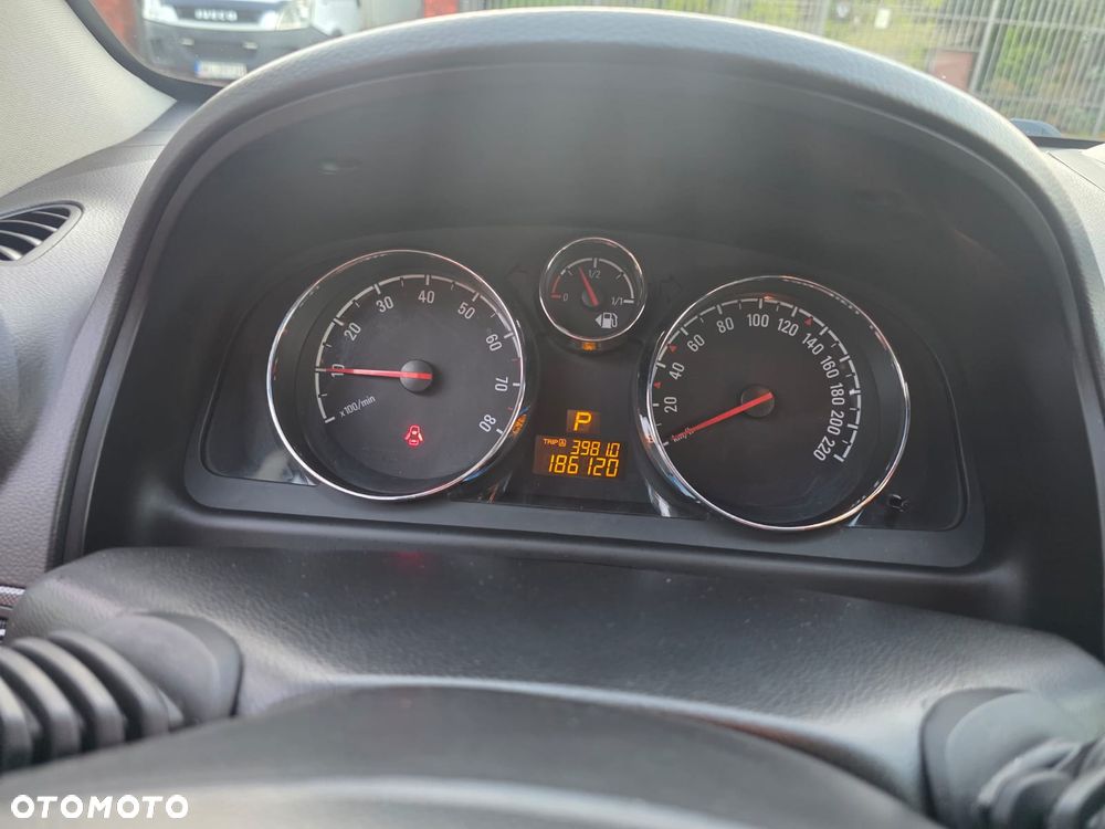 Opel Antara 2.4 Cosmo - 12