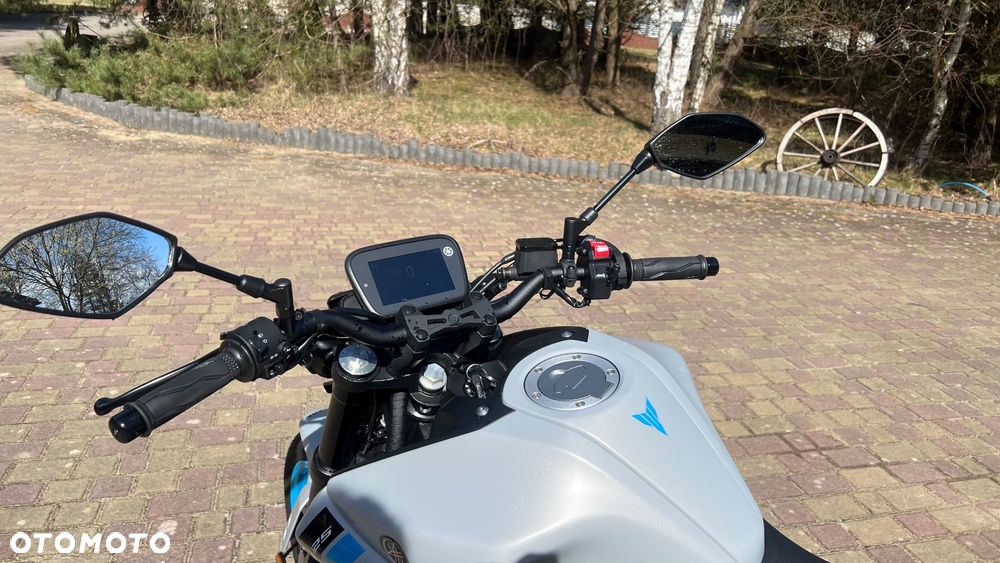 Yamaha MT - 8