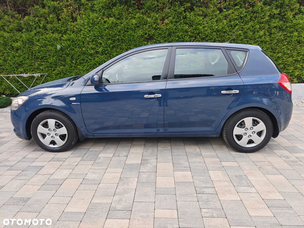 Kia Ceed 1.4 Comfort - 2