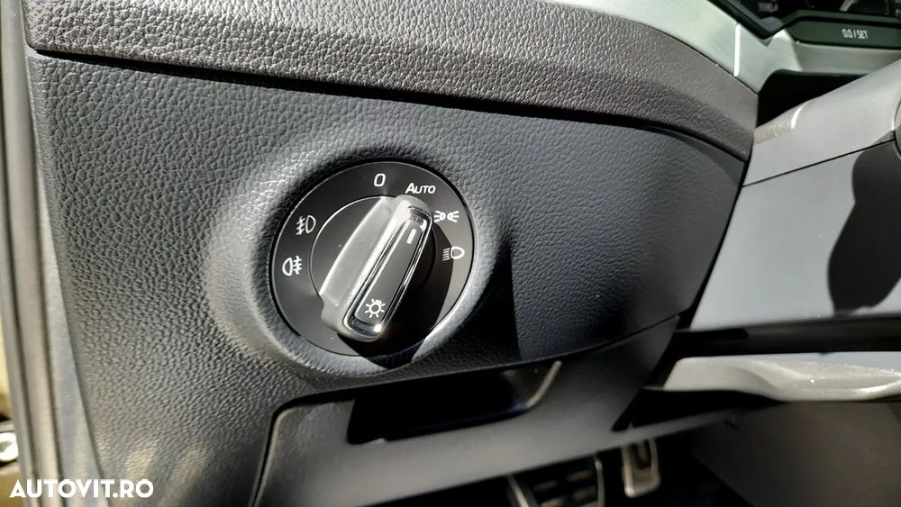 Skoda Superb Combi 2.0 TDI DSG Style - 12
