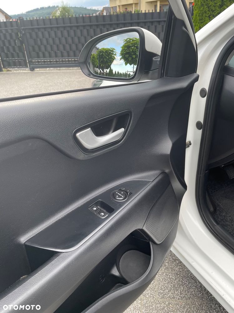 Kia Rio 1.2 Attract - 28