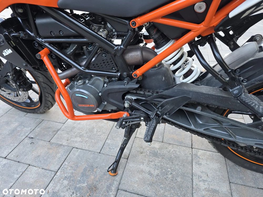 KTM Duke - 11