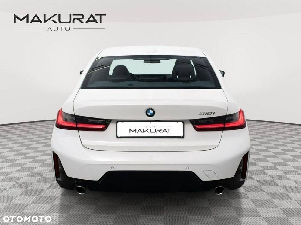 BMW Seria 3 318i M Sport - 8
