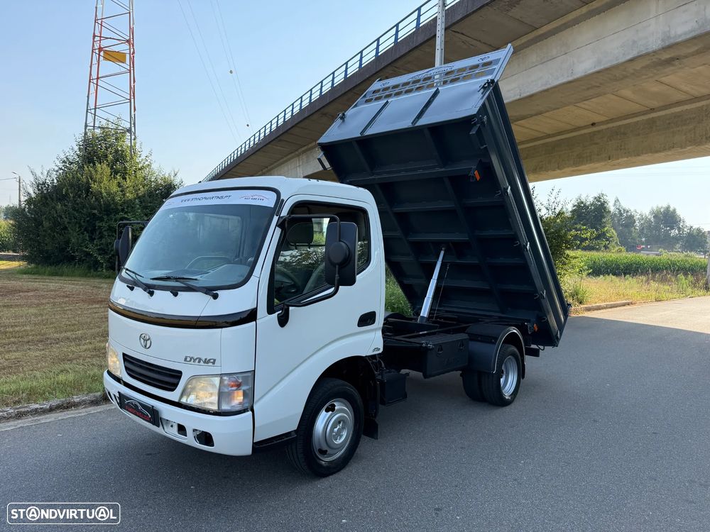 Toyota Dyna M 35.25 3.0 D4D Basculante - 1