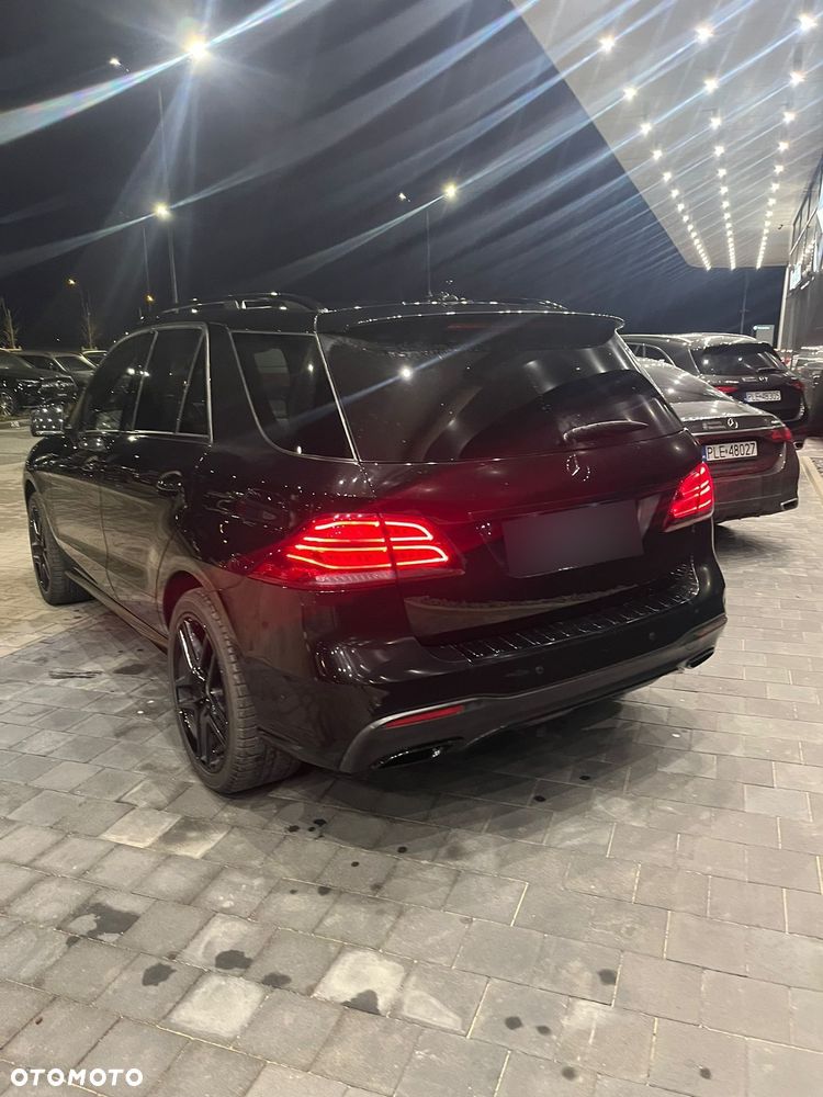 Mercedes-Benz GLE - 4