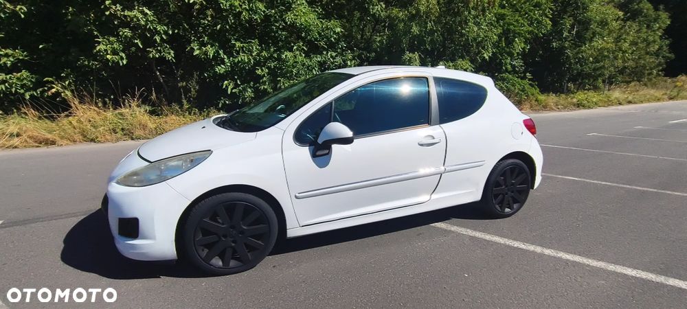 Peugeot 207 1.4 HDi Presence - 8