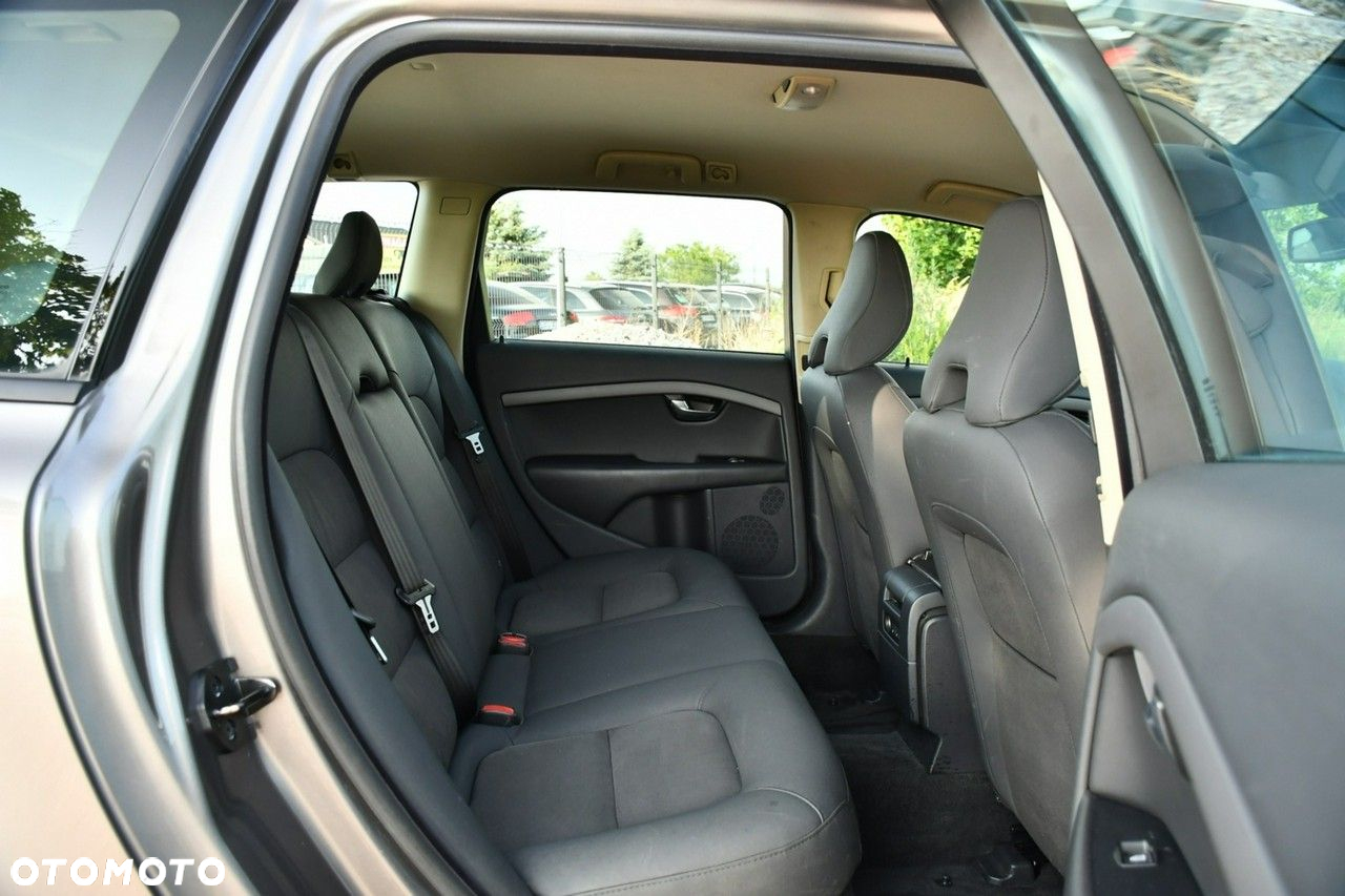 Volvo V70 - 34