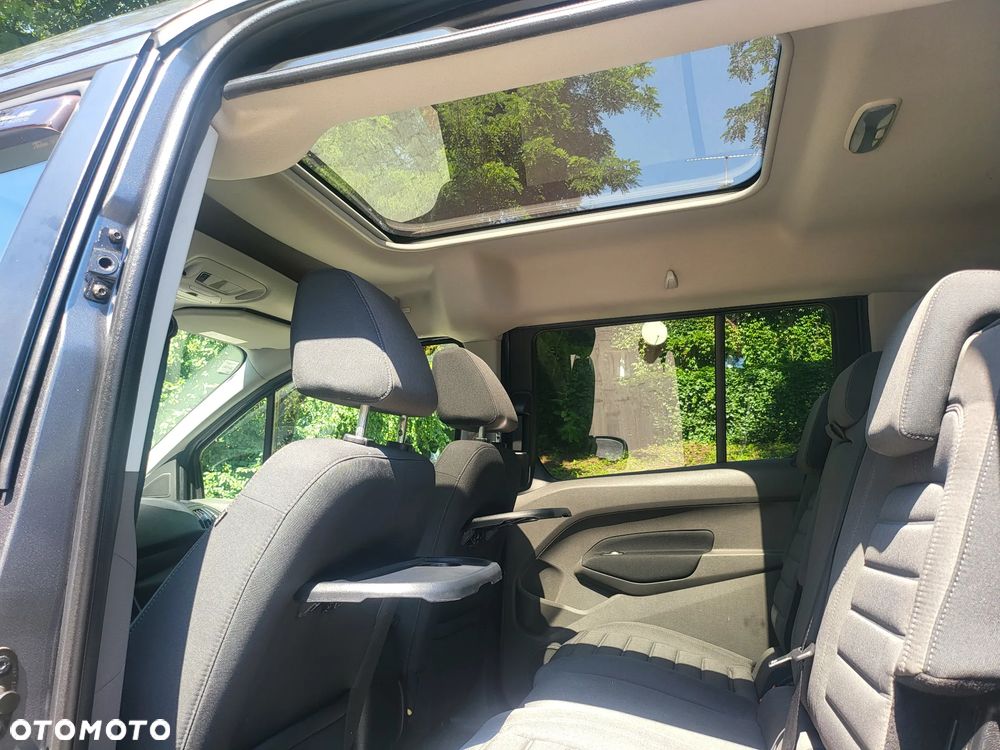 Ford Tourneo Connect Grand - 15