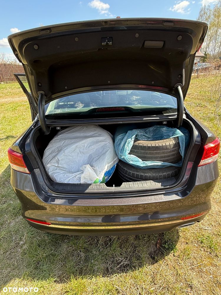 Kia Optima 1.7 CRDI L DCT - 11