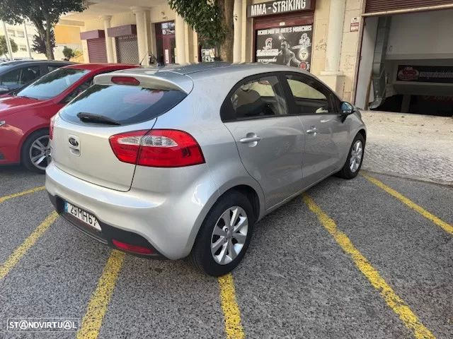 Kia Rio 1.2 CVVT EX - 10
