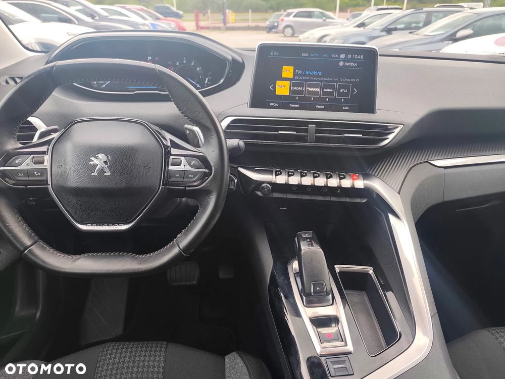 Peugeot 3008 - 11