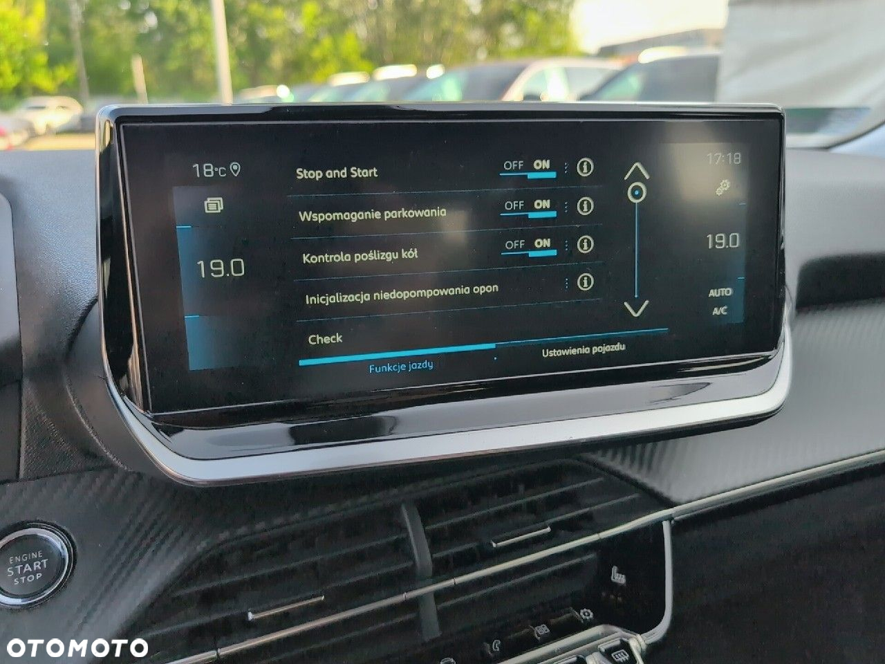 Peugeot 2008 1.2 PureTech Allure Pack S&S EAT8 - 23