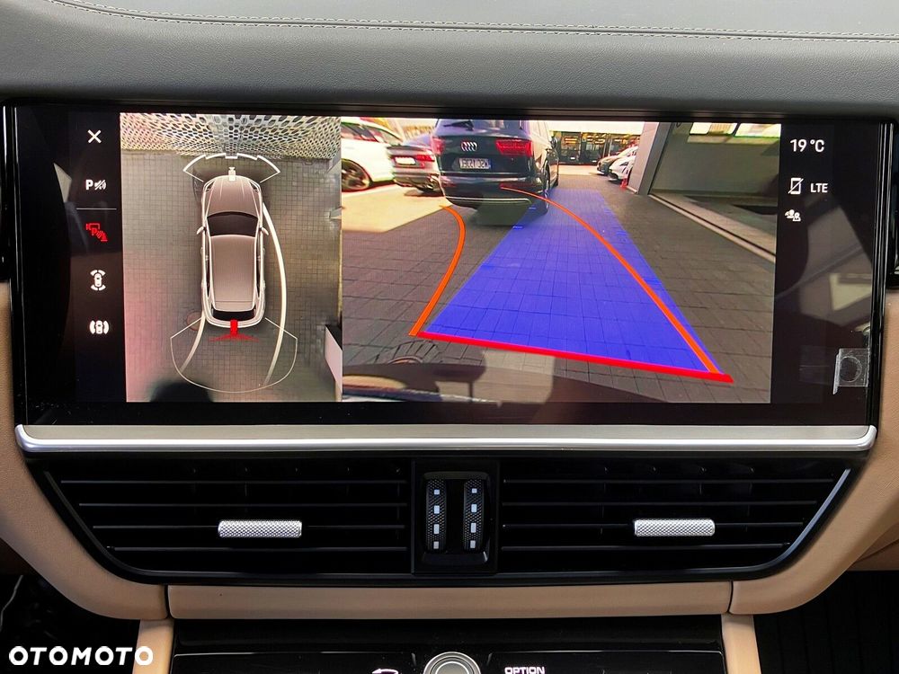 Porsche Cayenne Standard - 29