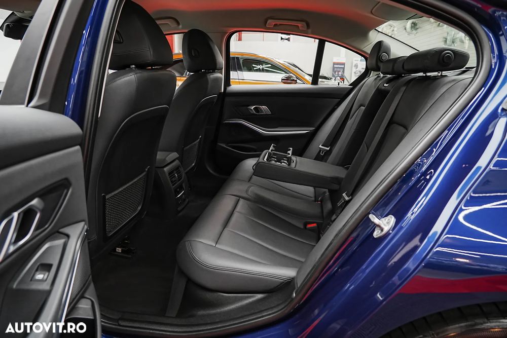 BMW Seria 3 318d Aut. Sport Line - 6