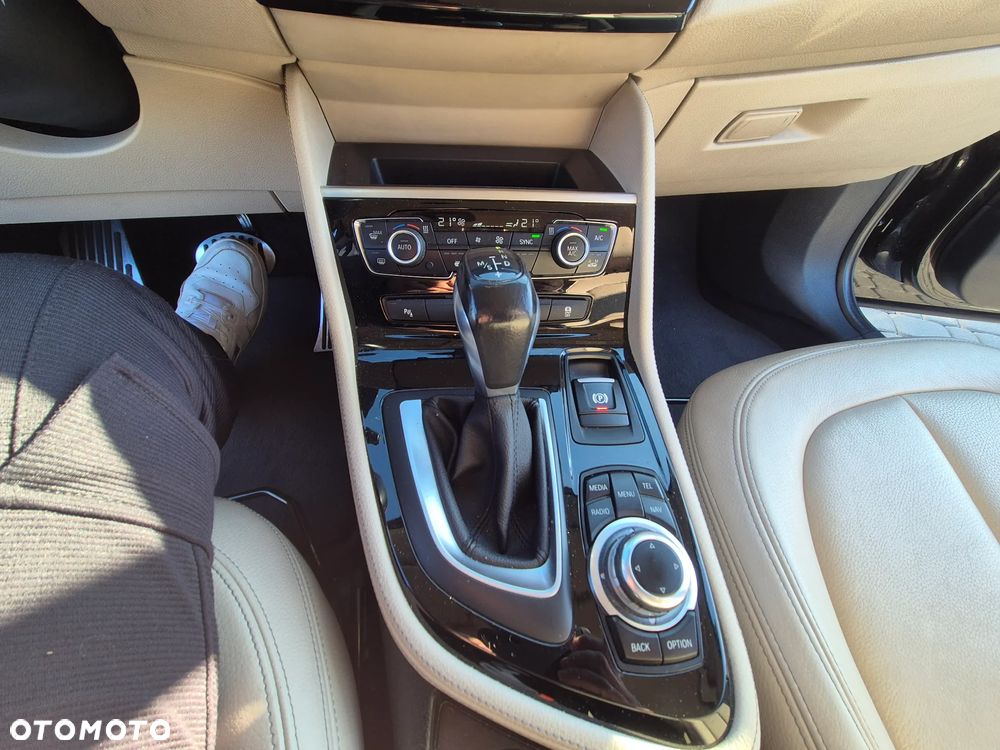 BMW Seria 2 218d Luxury Line - 14