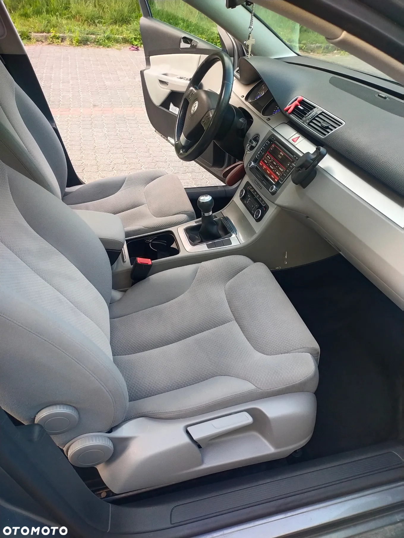 Volkswagen Passat 1.6 FSI Highline - 13