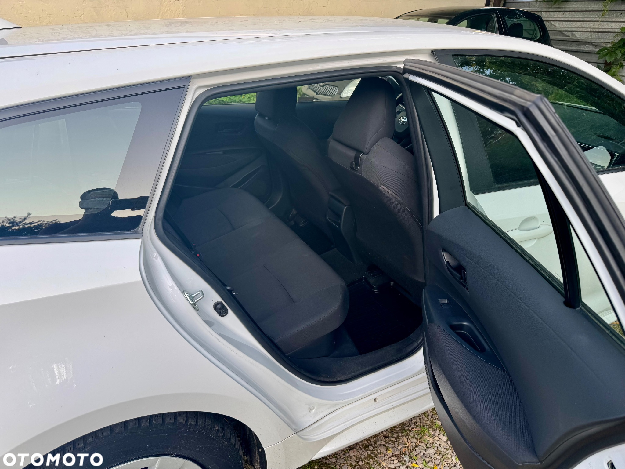 Toyota Corolla - 36