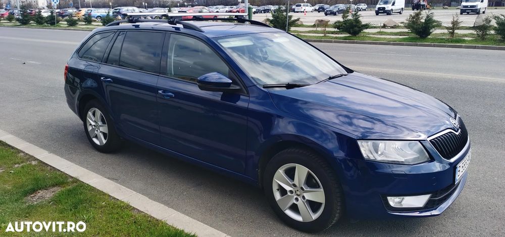 Skoda Octavia 1.6 TDI Business DSG - 2