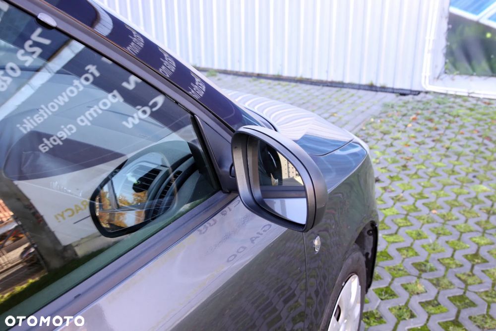 Skoda Fabia - 8