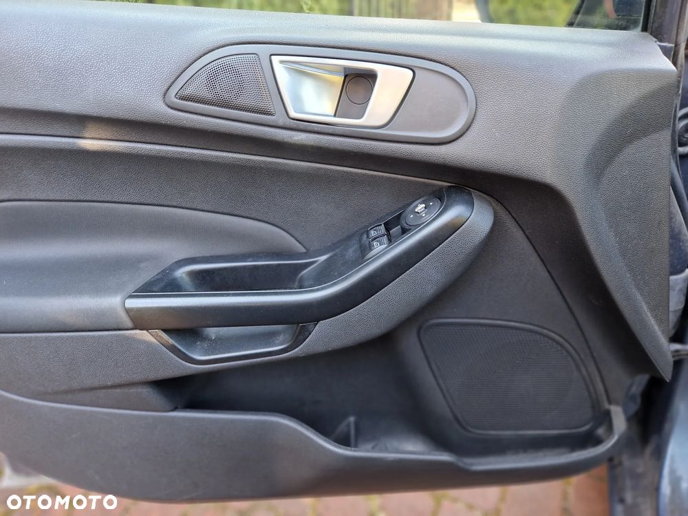 Ford Fiesta 1.25 Ambiente EU5 - 16