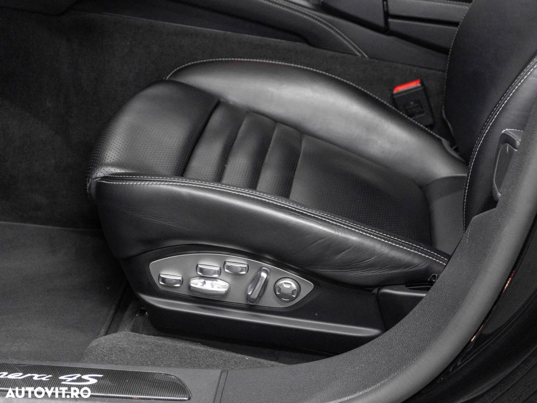 Porsche Panamera - 29