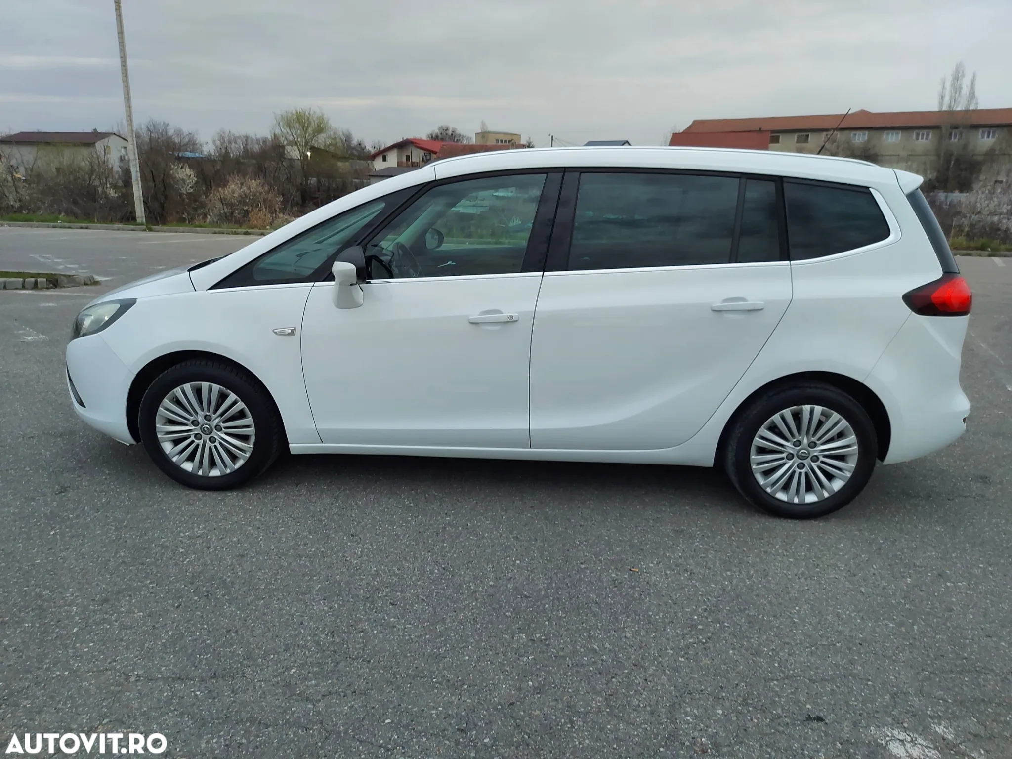 Opel Zafira - 4