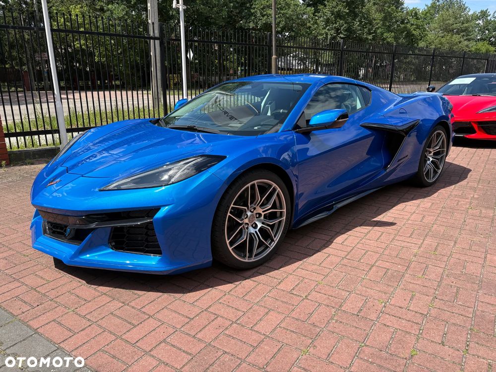 Chevrolet Corvette - 6