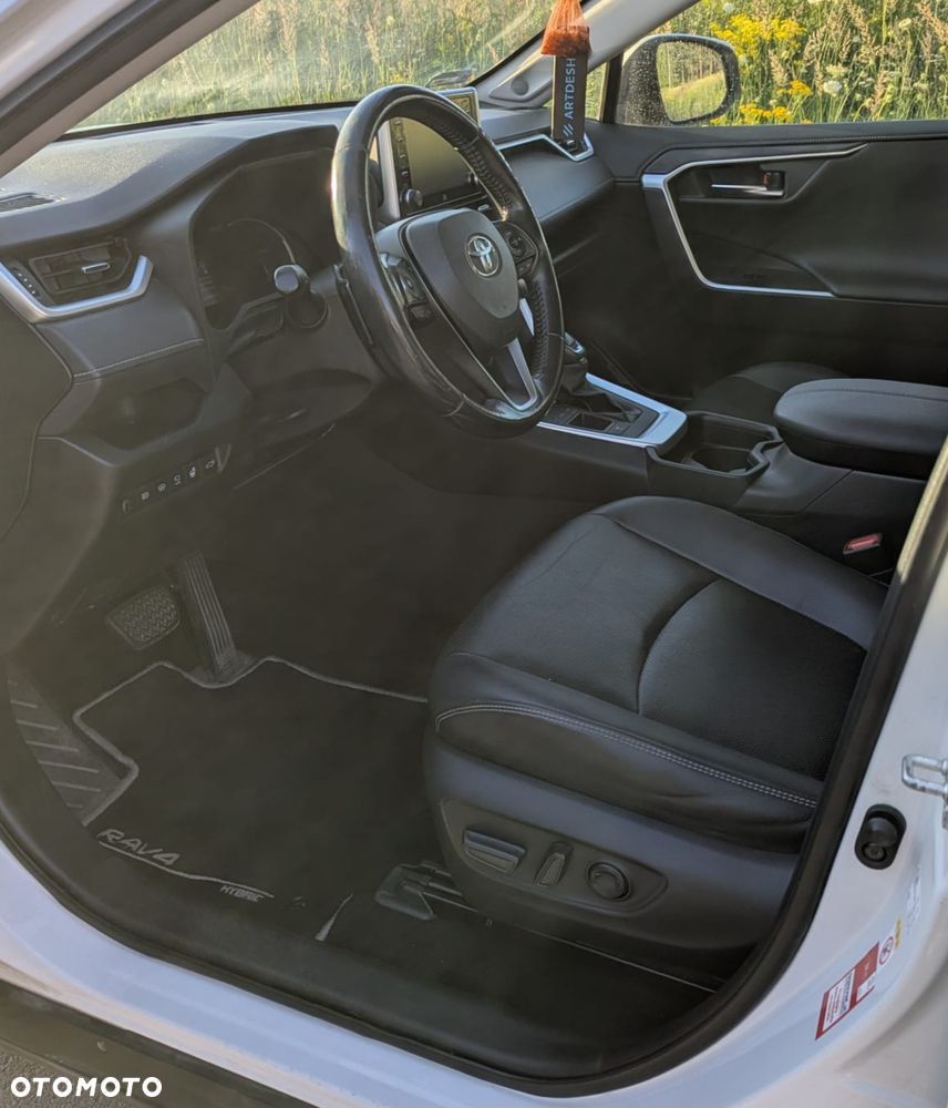 Toyota RAV4 - 5