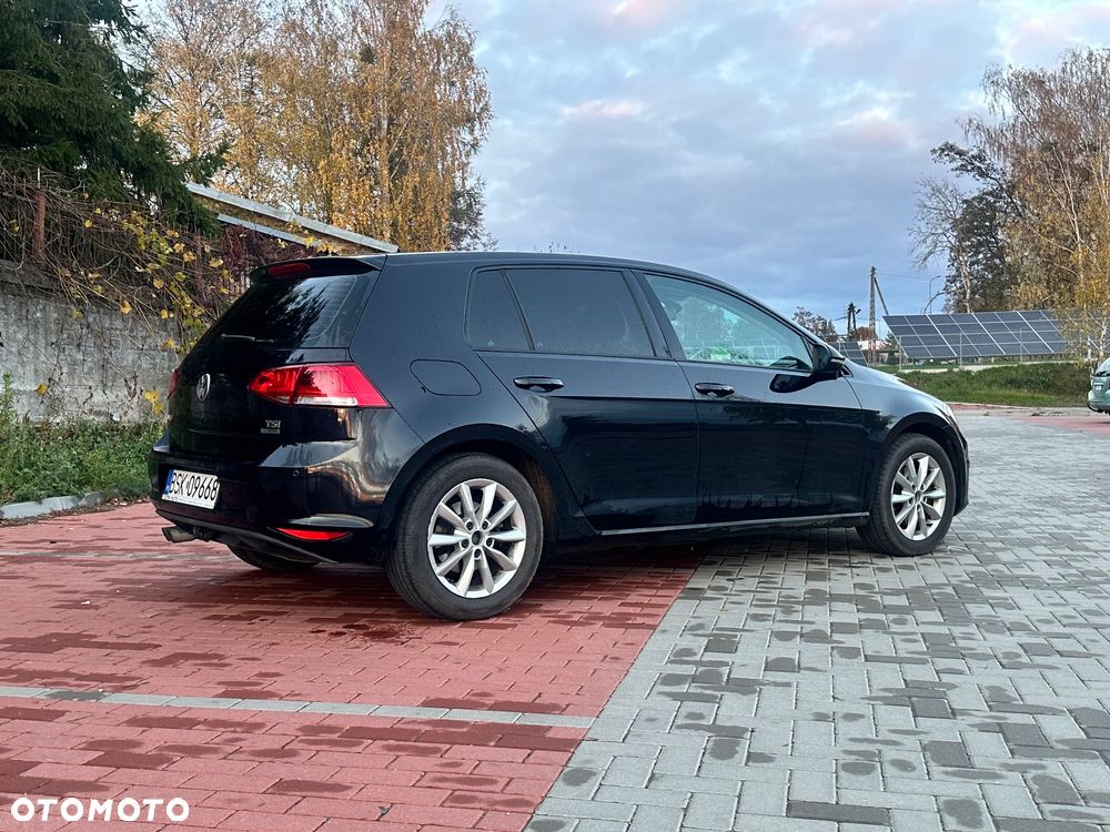 Volkswagen Golf - 10