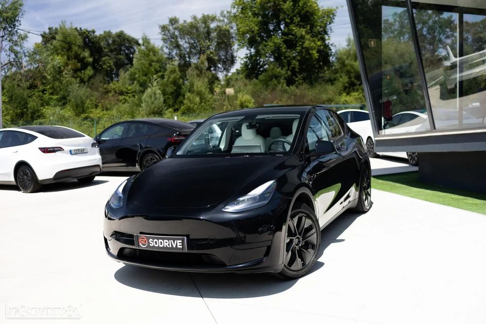 Tesla Model Y Standard - 4
