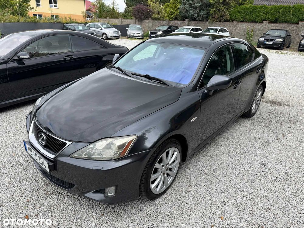 Lexus IS - 2