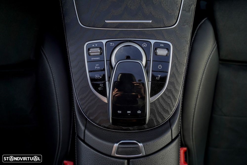 Mercedes-Benz E 300 de AMG Line - 25