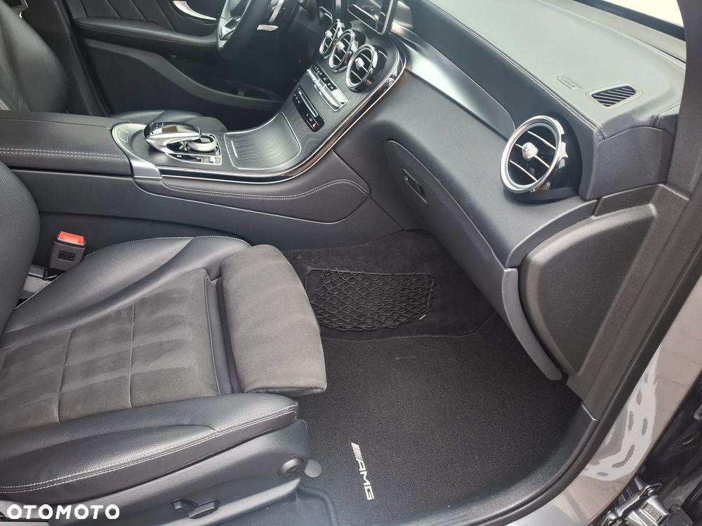 Mercedes-Benz GLC Coupe 250 4-Matic - 22