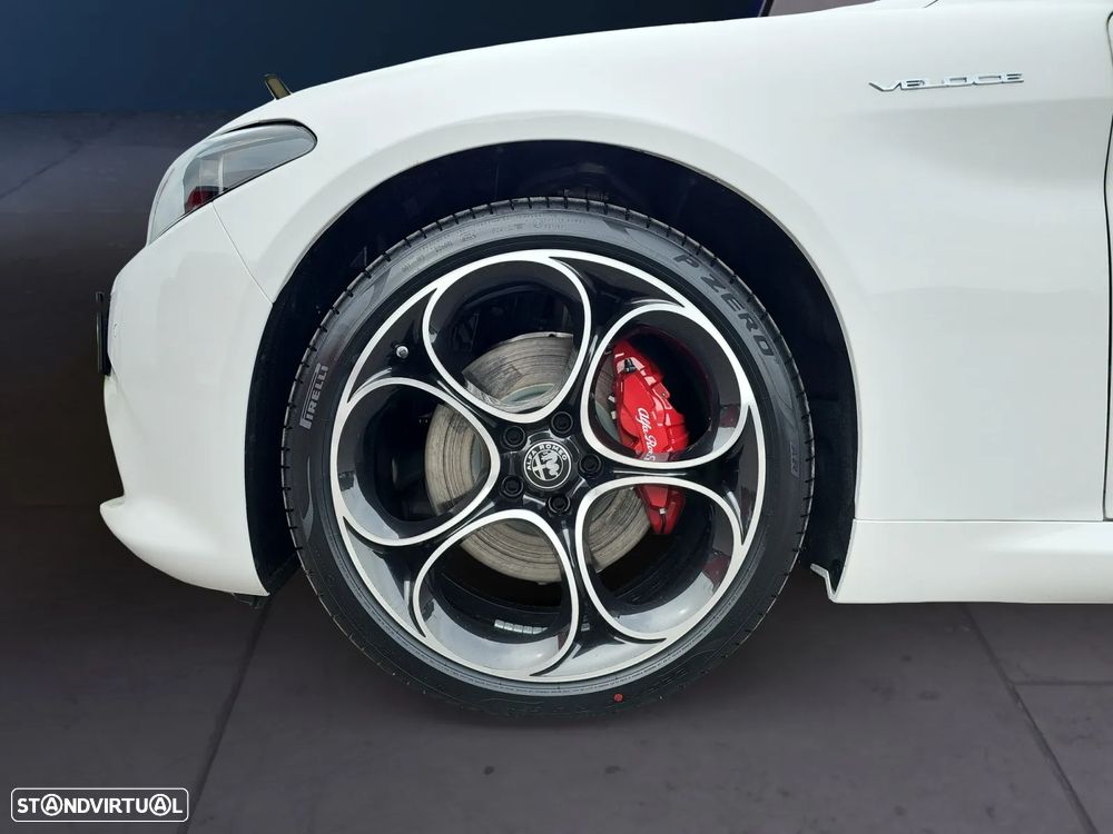 Alfa Romeo Giulia 2.2 D Veloce Q4 AT8 - 9