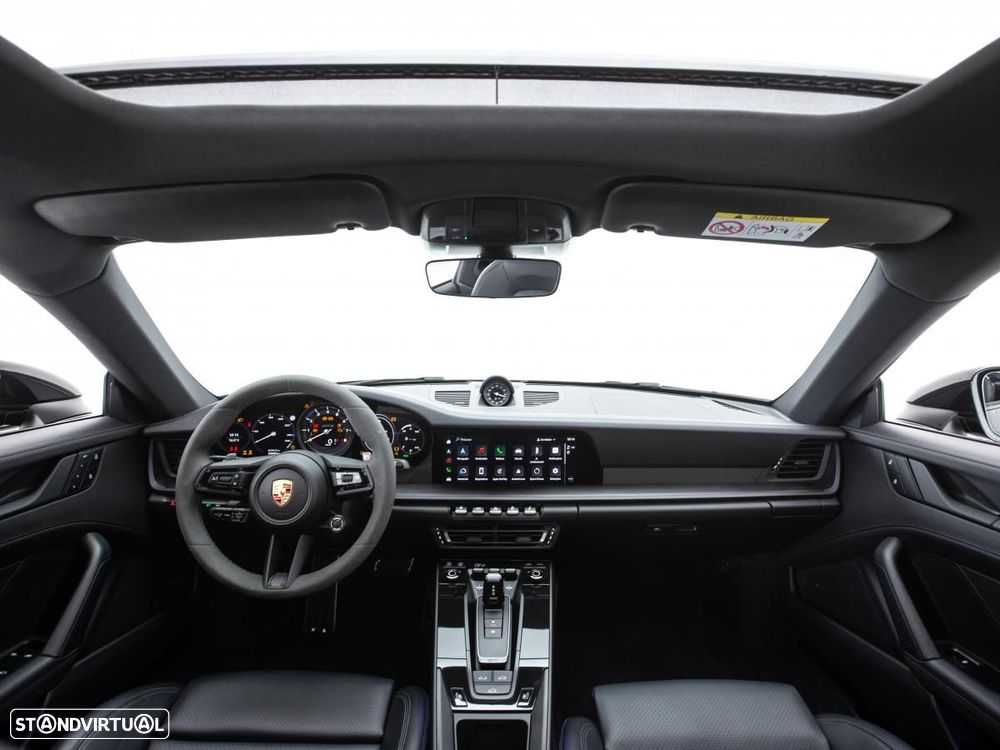 Porsche 911 (992) Carrera 4 GTS PDK - 6