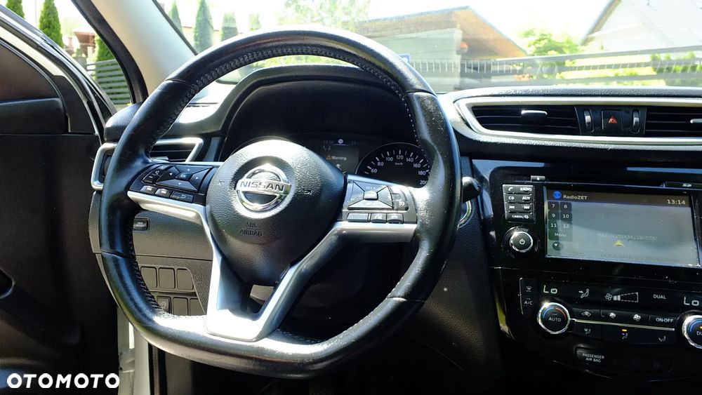 Nissan Qashqai 1.2 DIG-T N-Connecta - 30