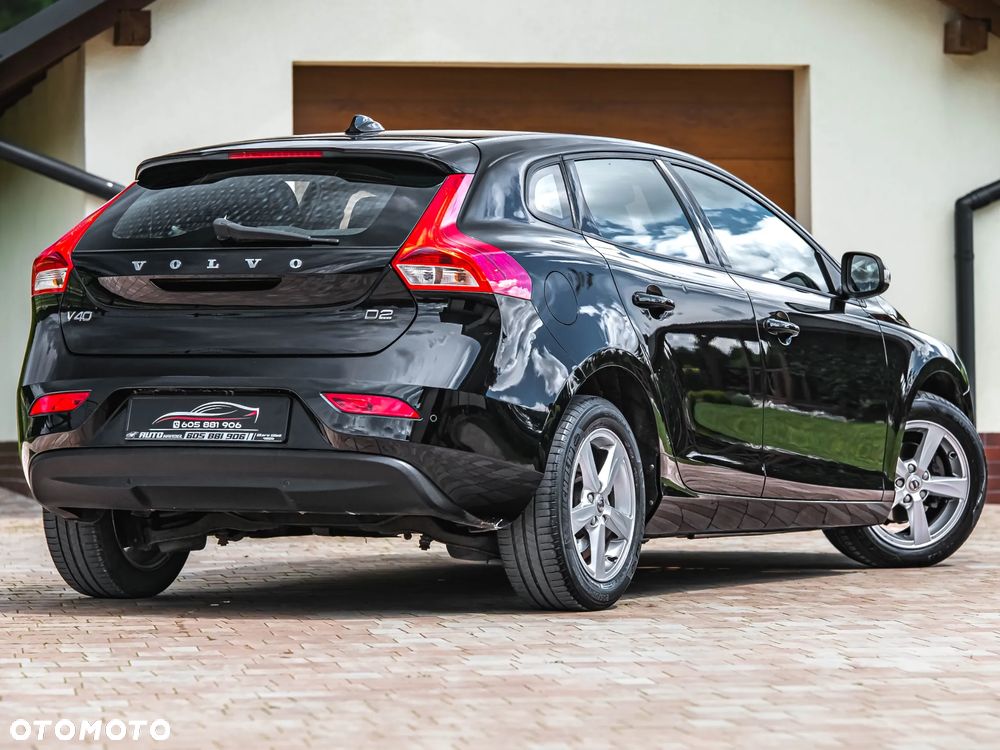 Volvo V40 D2 Momentum - 38