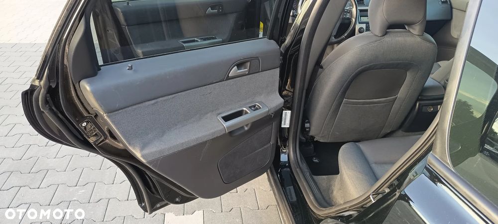 Volvo V50 2.4 - 13