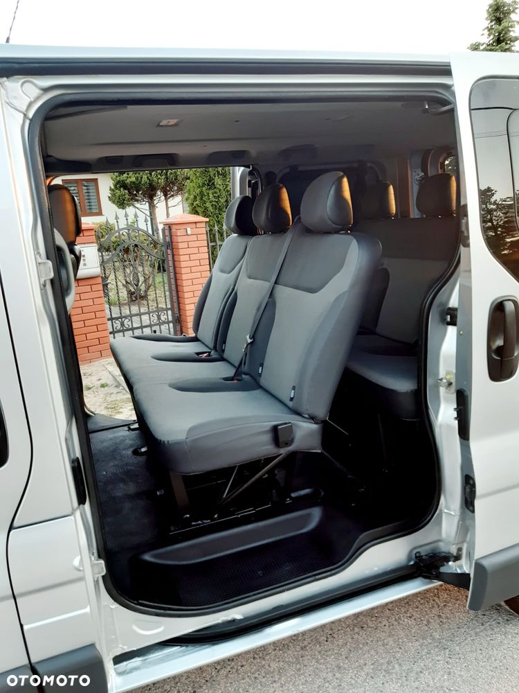 Renault Trafic L1H1 Passenger Lux - 28