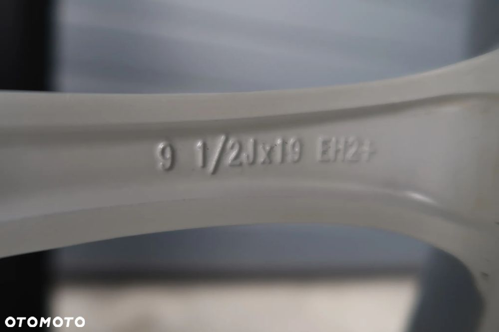 011 Felga BMW 7841822 9,5x19et13 - 10