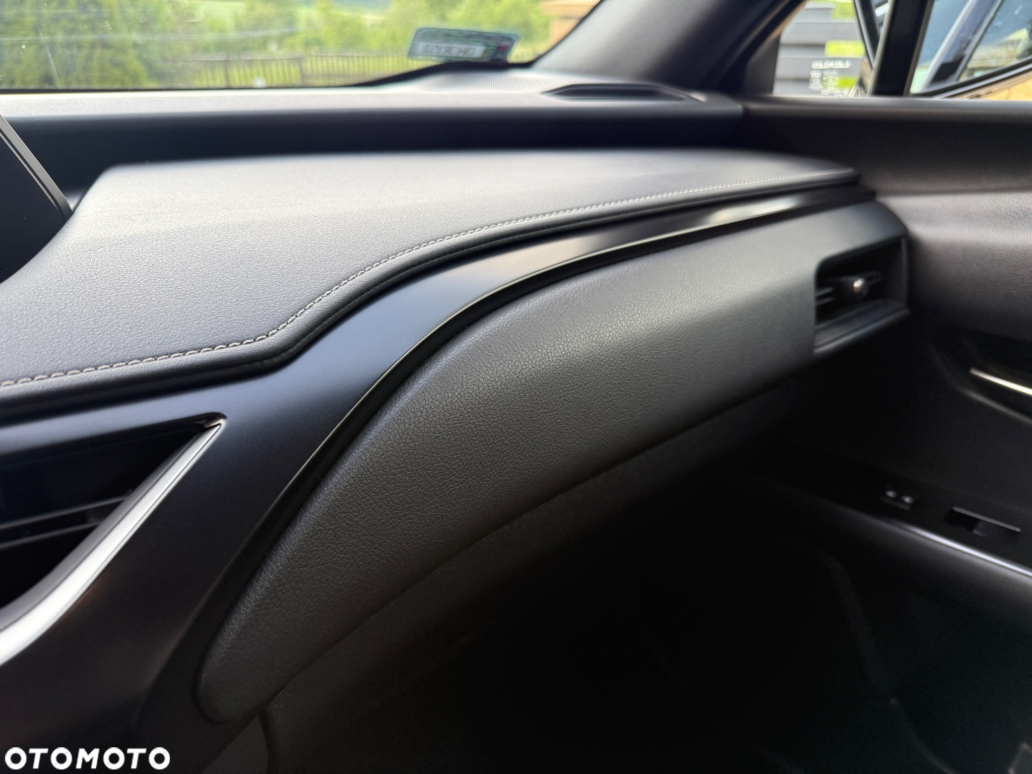 Lexus UX 200 GPF Business 2WD - 28