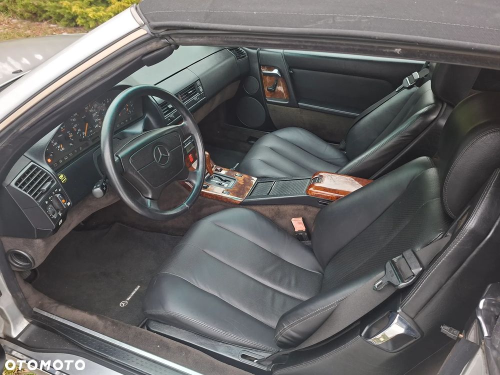 Mercedes-Benz SL - 25