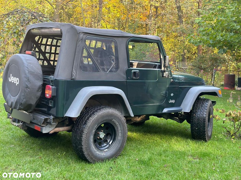 Jeep Wrangler 2.5 Sport - 13