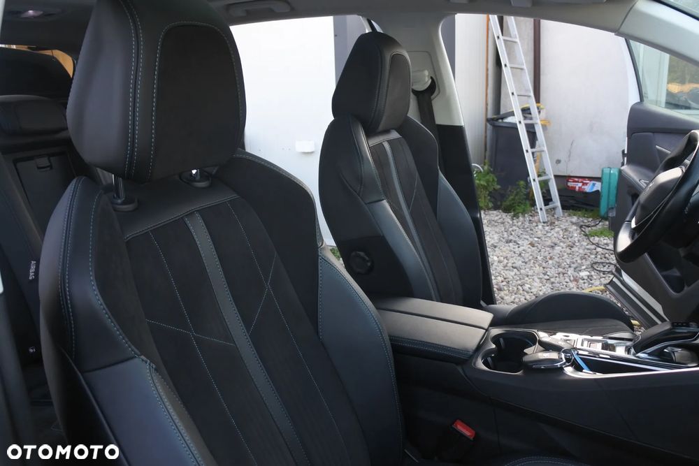 Peugeot 3008 PureTech 130 Stop & Start GPF EAT8 Crossway - 8