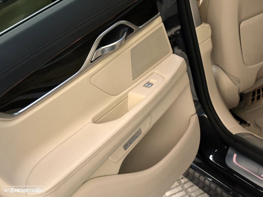 BMW 730 d - 17