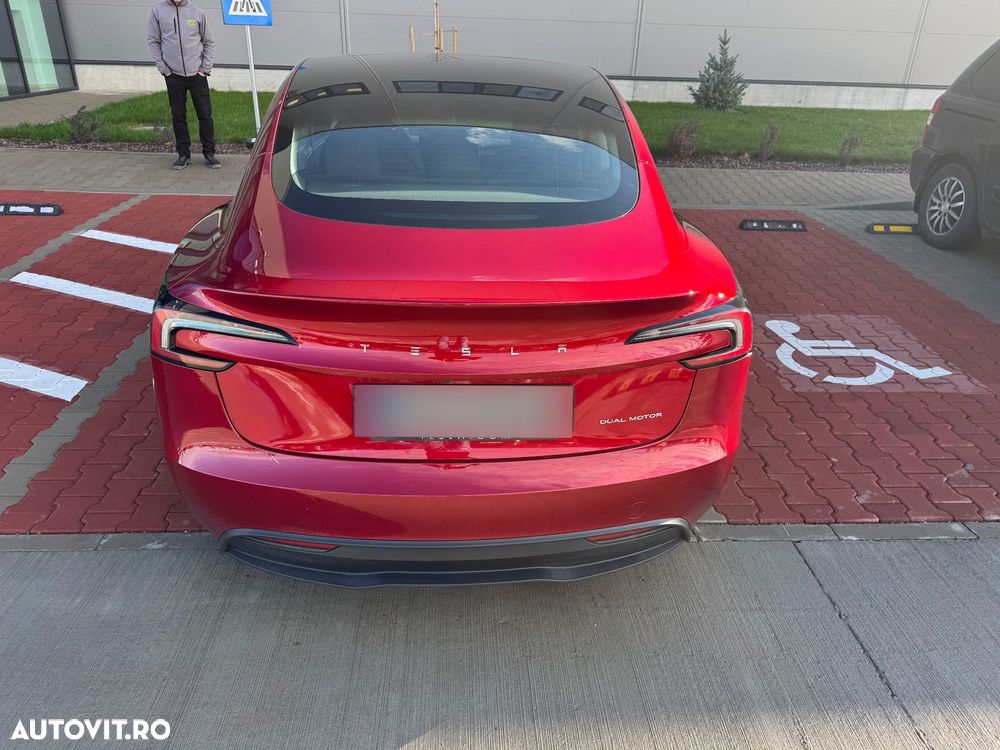 Tesla Model 3 Long Range - 1
