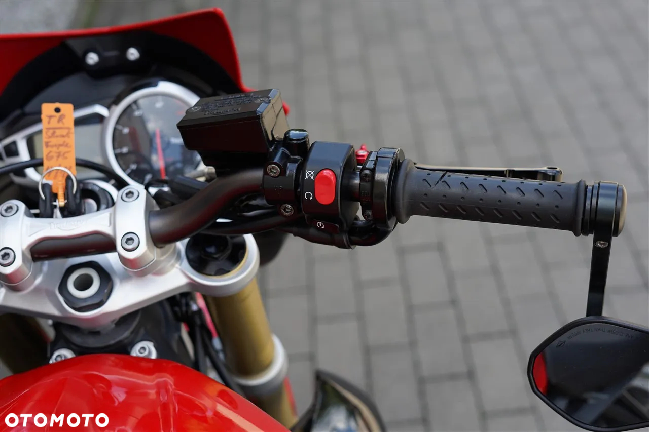 Triumph Street Triple - 16