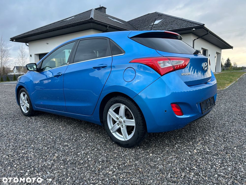 Hyundai i30 blue 1.6 GDI Passion - 4